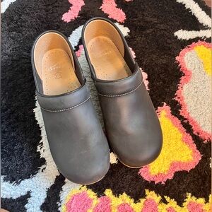 Dansko Black Oiled leather Clogs